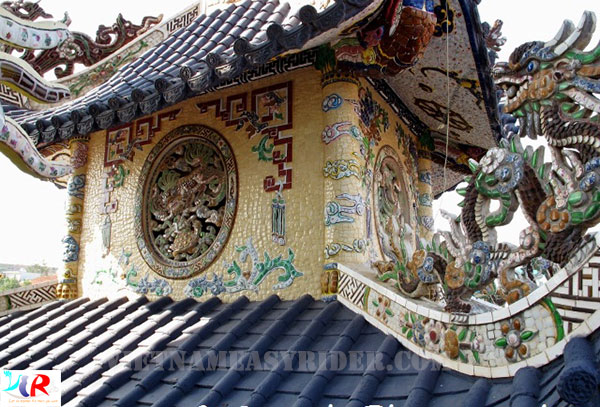 Linh-phuoc-pagoda-Dalat-vietnam